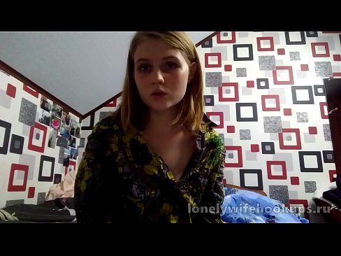 ❤️ Xwendekarê ciwan blonde ji Rûsyayê ji dîkên mezintir hez dike. ️ Pornoya anal li ku.libporno.ru ❌️❤